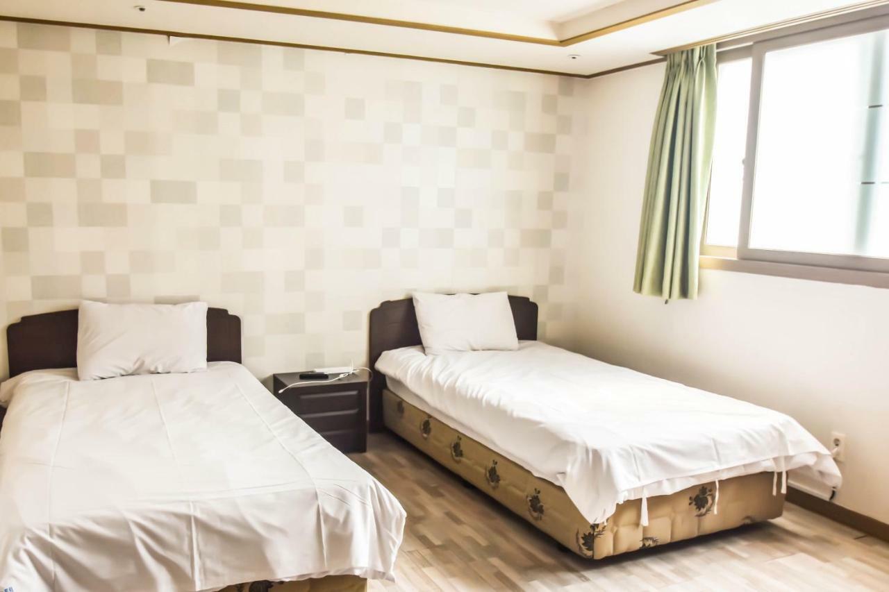 Olle Tourist Hotel Чечжу Екстер'єр фото